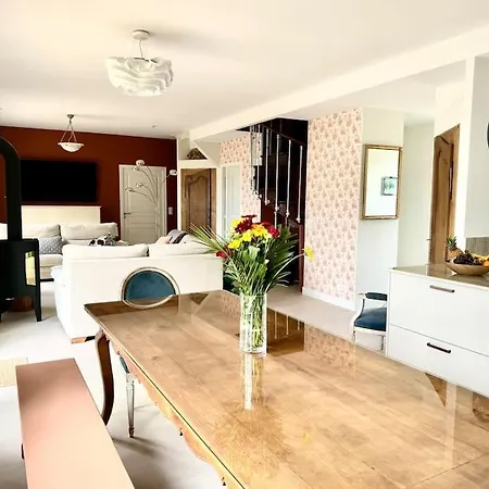 Face Le Ker Breton פורנישי